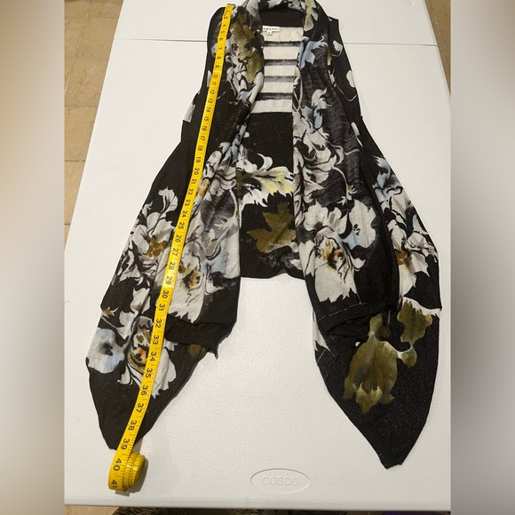 Adore Black and Olive Floral Cardigan - Picture 5 of 8